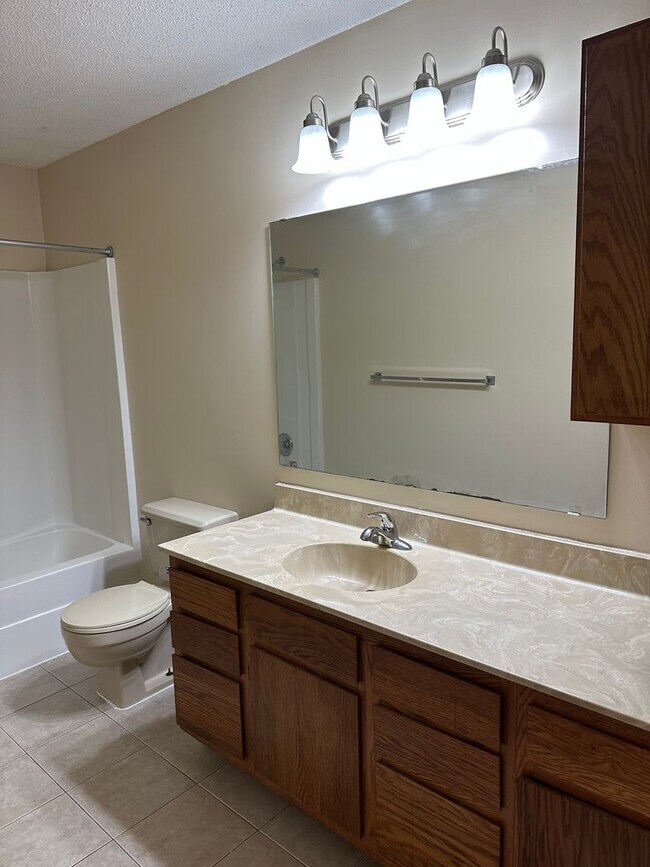 Building Photo - One Bedroom