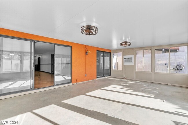 Building Photo - 2457 Swan Ln