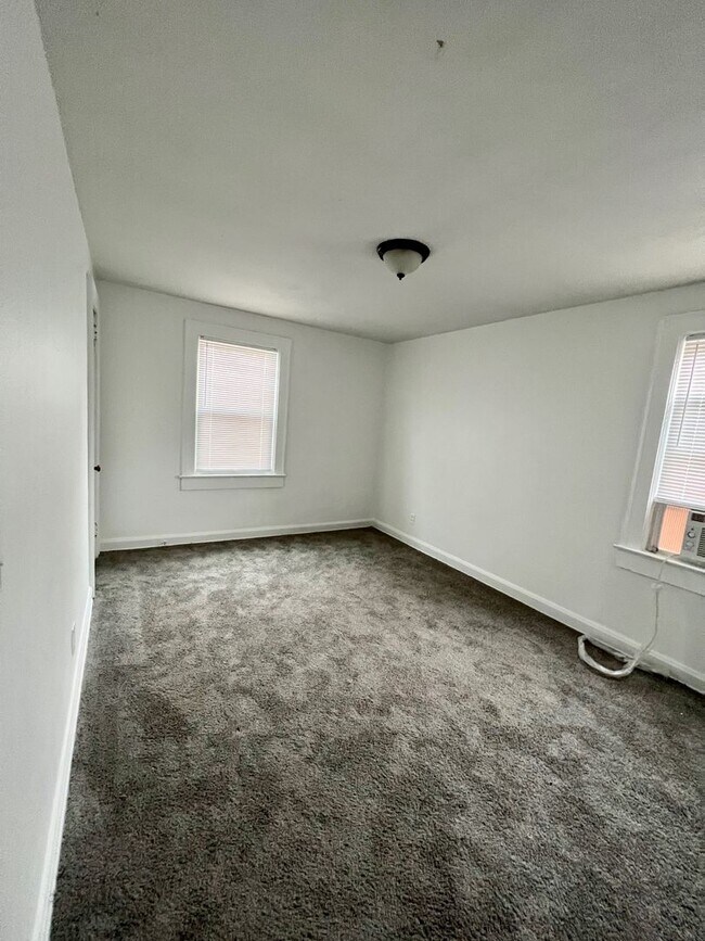 Building Photo - 2BD/1BA Brick Home in Cul-de-sac!