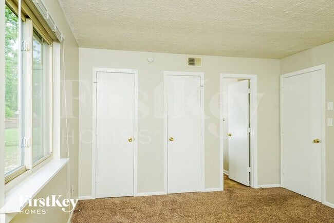 Building Photo - 6834 Turnberry Way