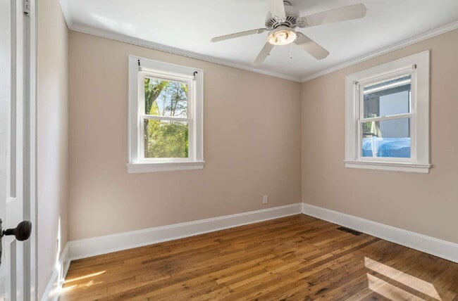 Building Photo - Charming 2-Bed/1 Bath Home Near NC State University