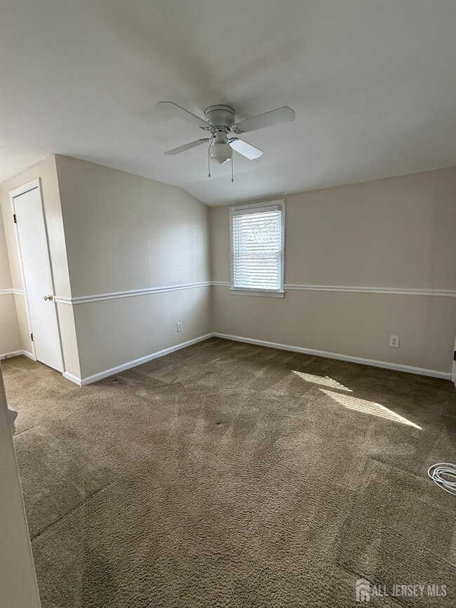 Building Photo - 20 Broadway