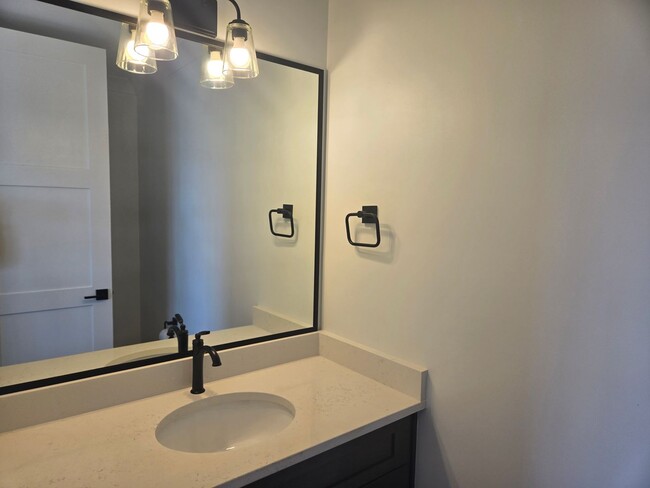 Building Photo - $1600 per bedroom. Brand new and waiting f...