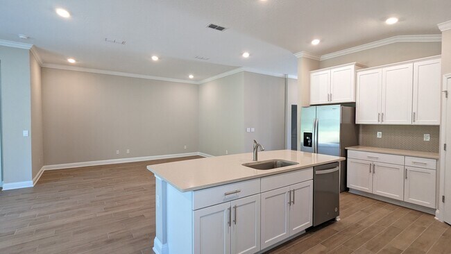 Building Photo - 116 Zancara St