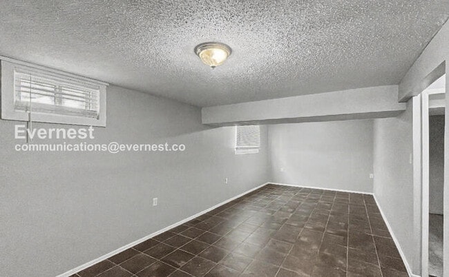 Building Photo - 19200 E Ponca Terrace