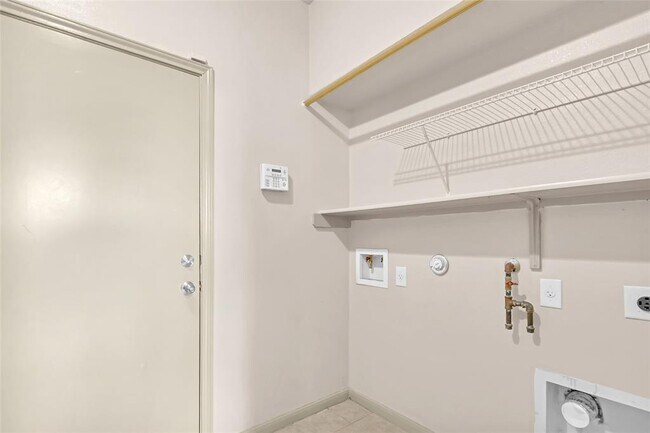 Building Photo - 12303 Stoneridge Gap Ln