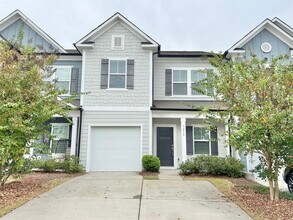 Building Photo - 3 br 2.5 ba townhome with 1 car garage Rea...