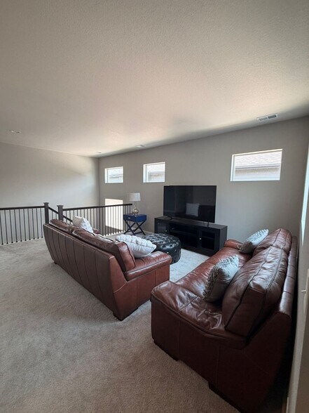 Building Photo - 17247 Parkside Dr N