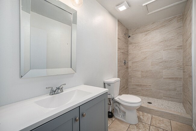 Building Photo - Updated 3-Bedroom Home Near Sloan’s Lake