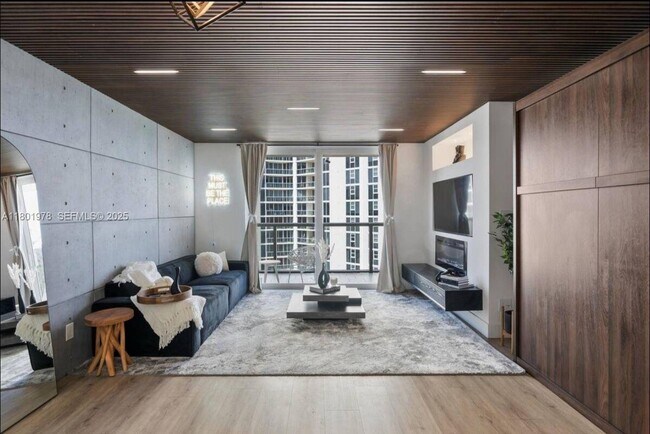 Building Photo - 19201 Collins Ave