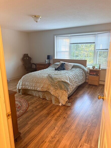 Building Photo - 30 Old Woods Rd