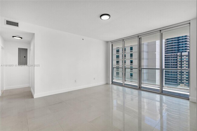 Building Photo - 79 SW 12th St