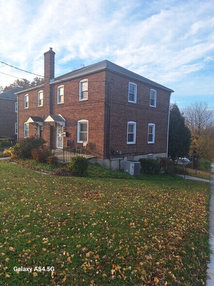 Building Photo - 3721 Frankford Ave