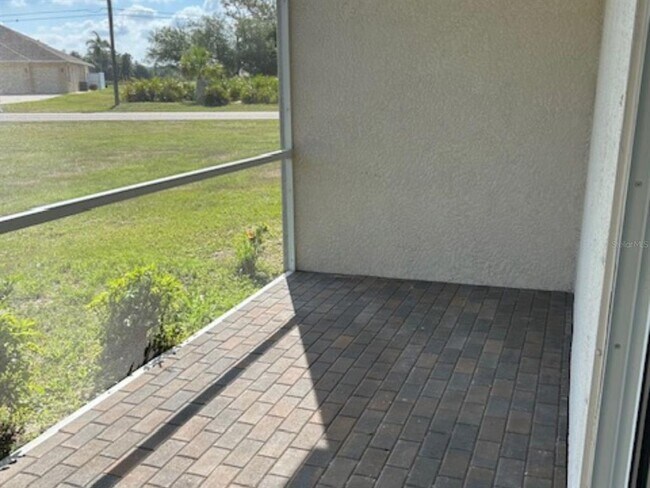 Building Photo - 26402 Explorer Rd