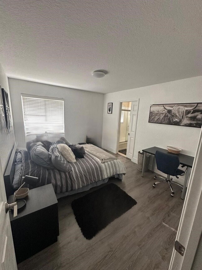 Building Photo - 1063 Sunflower Cir