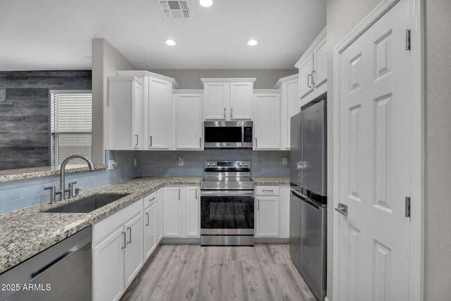 Building Photo - 1781 W Gold Mine Way