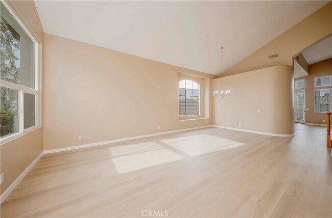 Building Photo - 5338 Chariton Ave