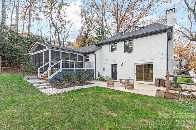 Building Photo - 3800 Terrebonne Ct