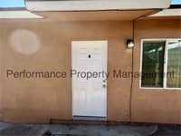 Building Photo - 615 Flower St