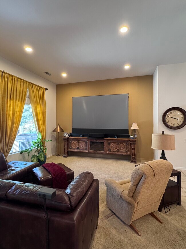Building Photo - 20470 N Date Palm Way
