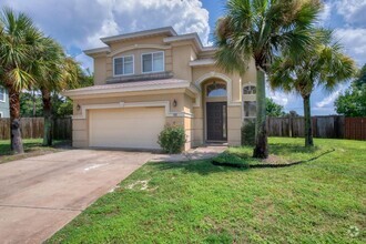 Building Photo - 860 Solimar Way