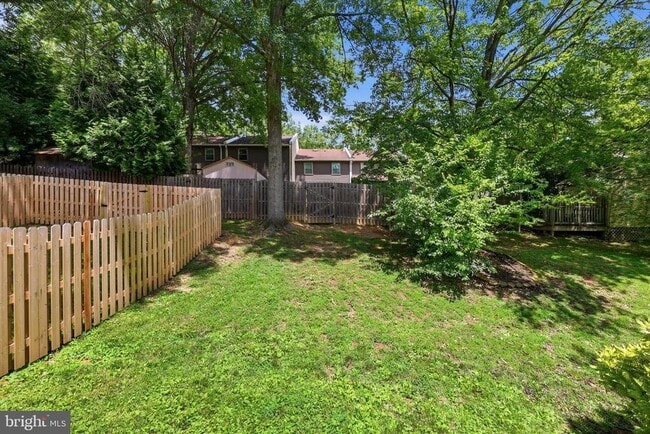 Building Photo - 106 Woodside Cir