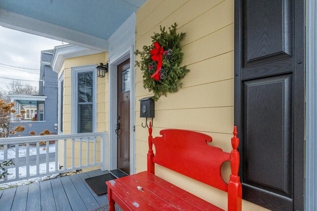 Building Photo - Classic 4BR Colonial with Porch, Gardens & Garage Near Downtown South Portland