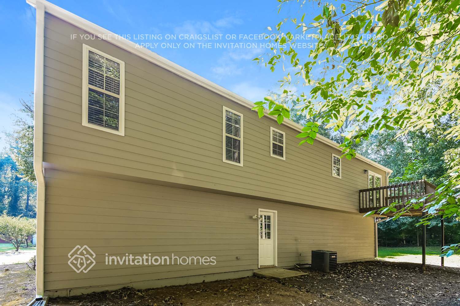 Building Photo - 900 Barros Cir