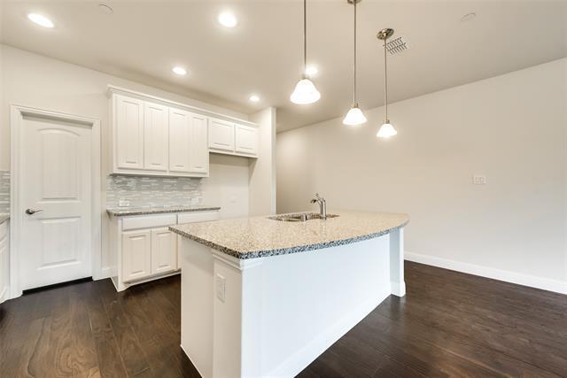 Building Photo - 1245 Wiltshire Dr