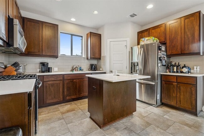 Building Photo - 2628 Witsome Loop