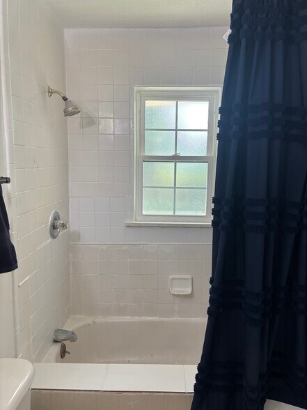 Bathroom - 7209 Lucille Ave