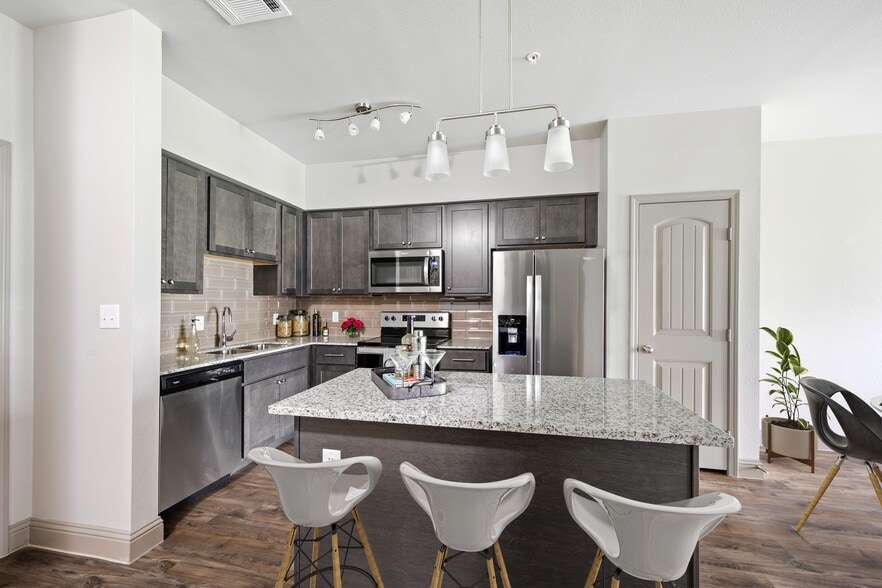 Building Photo - Shannon Creek Apartment Homes
