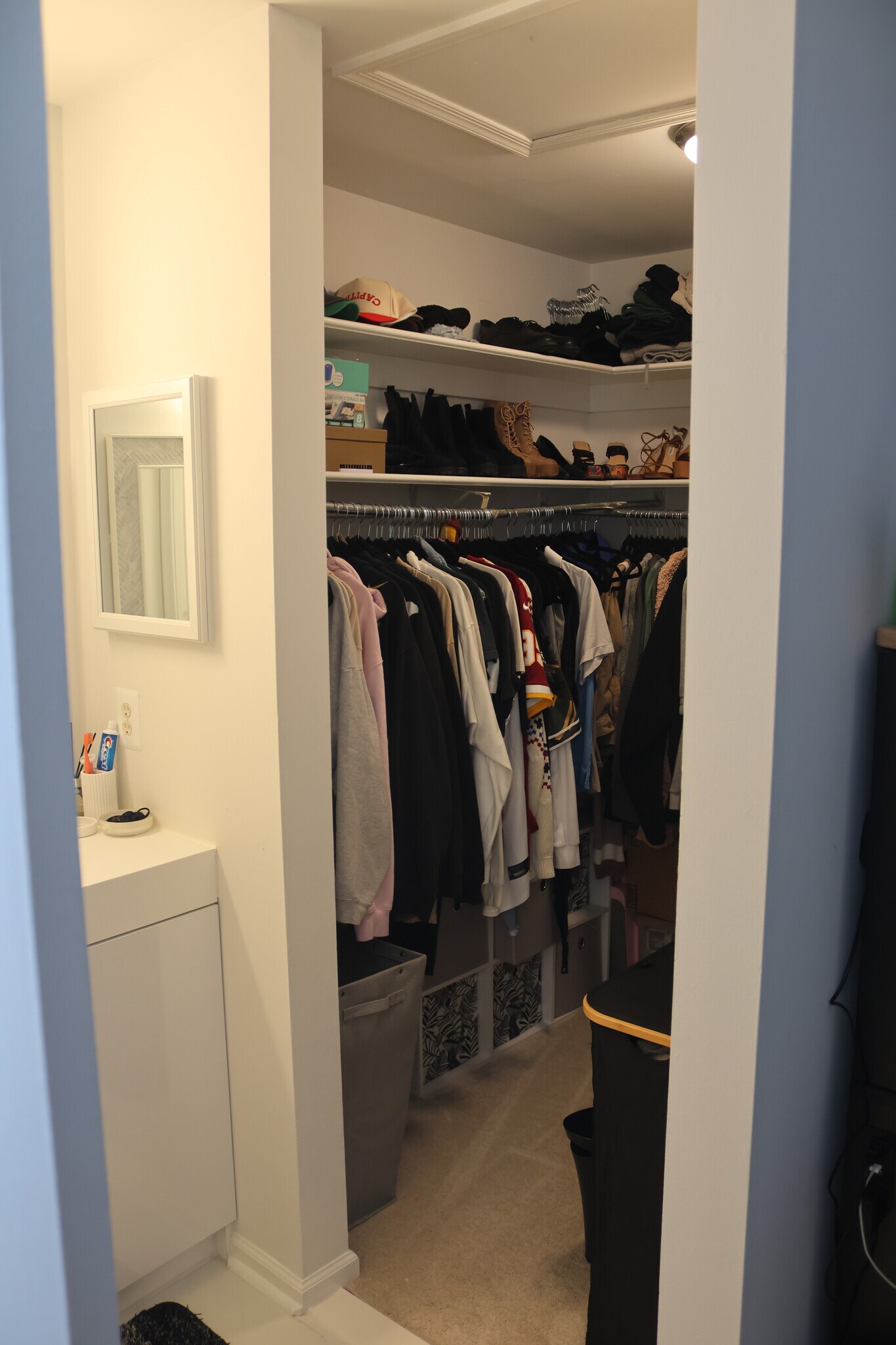 Owners closet - 9553 Battery Heights Blvd