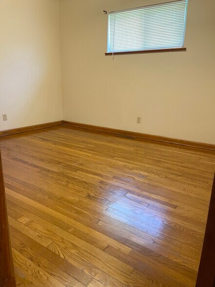 Bedroom - 1307 21st St