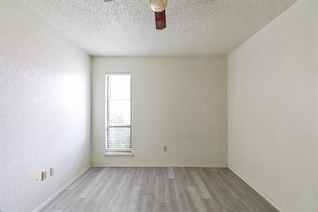 Building Photo - 4925 Greenslope Dr