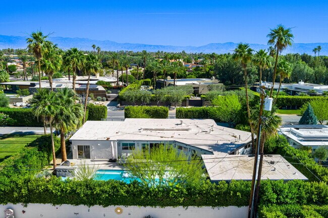 Building Photo - 1155 E Paseo El Mirador