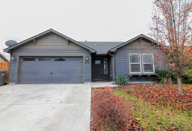 Building Photo - 3 Bed/2 Bath Home in Kennewick