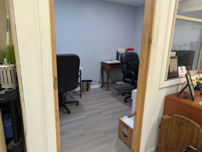 Building Photo - 1500 Wilson Ave