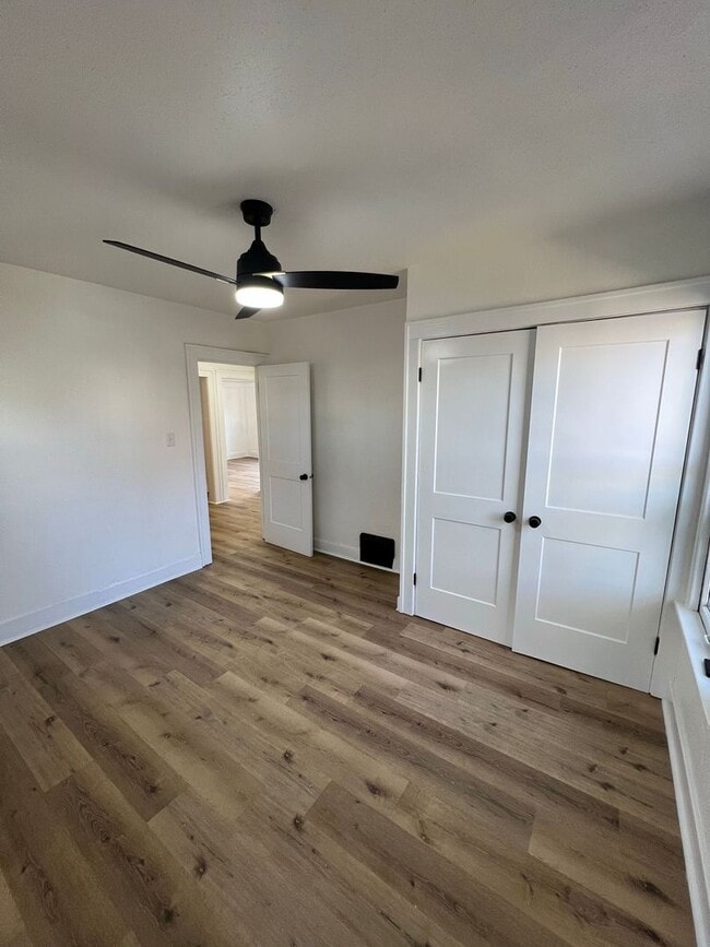 Building Photo - Brand new fully renovated 5 Bedroom Single...