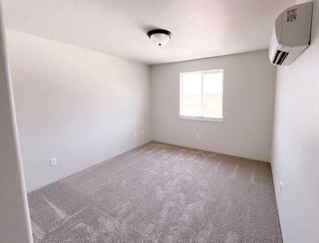 Building Photo - 4750 Gebhard Rd