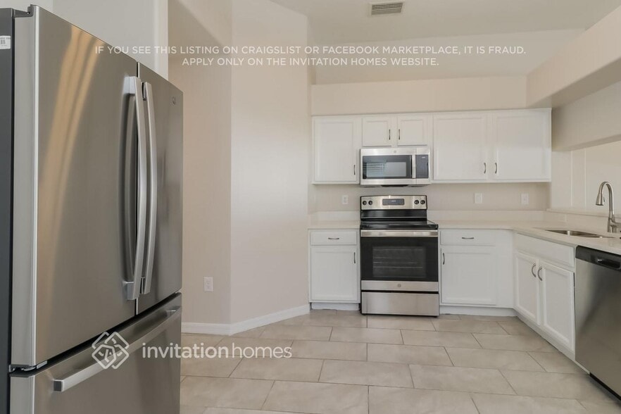 Building Photo - 6801 Aramon Ct