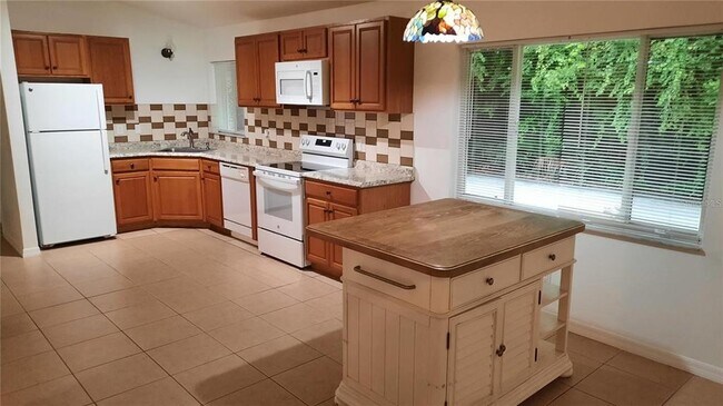 Building Photo - 640 Virginia Ave