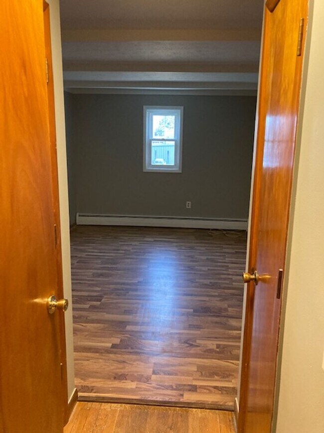 Building Photo - 100 Old Ithaca Rd