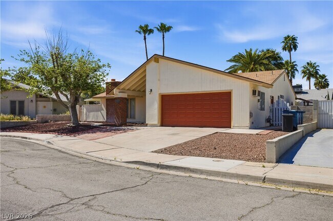 Building Photo - 5221 Percheron St