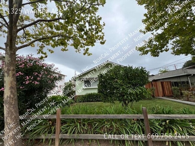 Primary Photo - 1325 Warner Ave