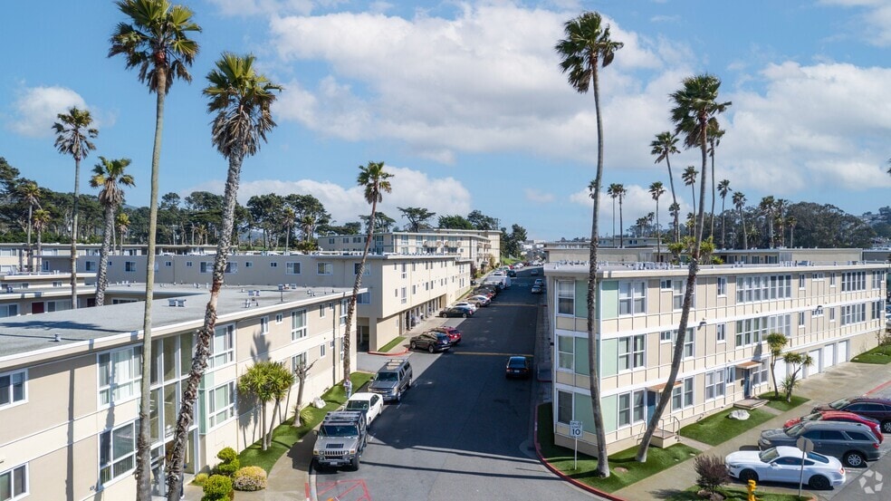 Photo of Westlake Apartments