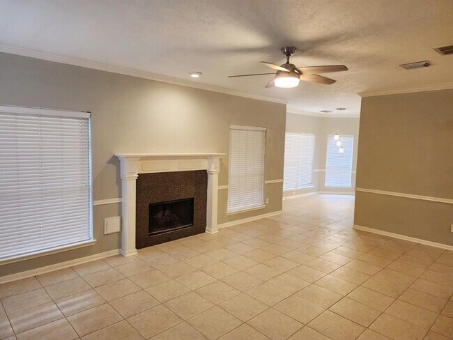 Building Photo - 16302 Flint Run Way