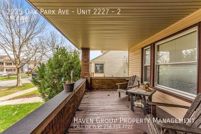 Building Photo - 2225 Oak Park Ave