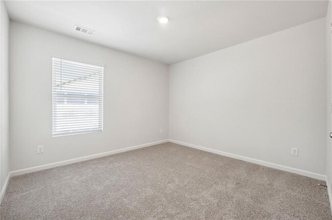 Building Photo - 177 Whitewood Dr