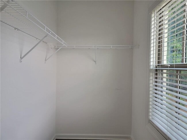 Building Photo - 3691 Ample Ave